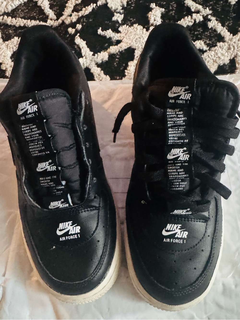Men’s Nike Black Leather Air Force 1 Low Top Sneakers 6.5